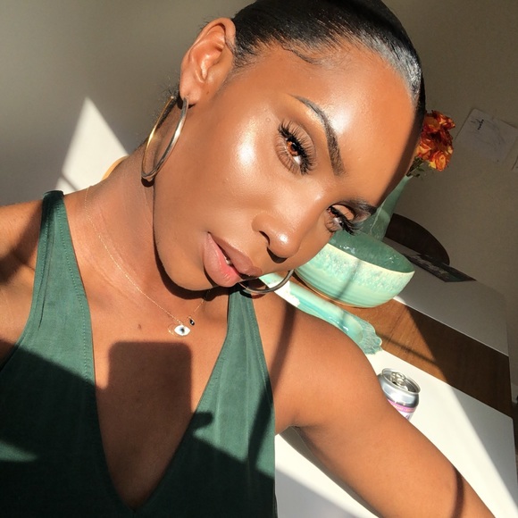 Meet your Posher, Jocelyn - Picture 1 of 1